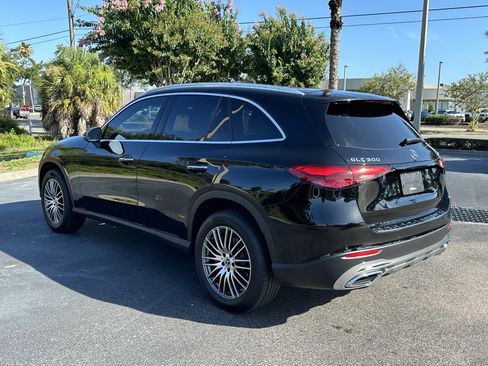 Used 2024 Mercedes-Benz GLC 300 4MATIC image 6