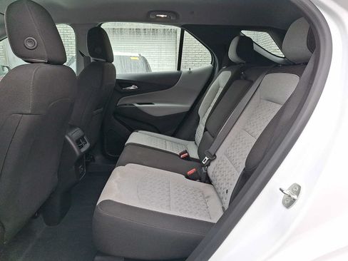 Used 2023 Chevrolet Equinox LS AWD/4WD image 8