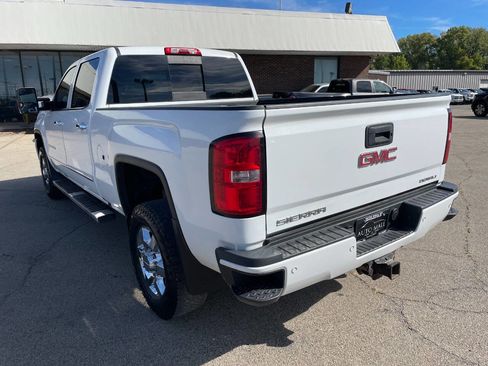 Used 2016 GMC Sierra 3500 Denali w/ Duramax Plus Package image 3