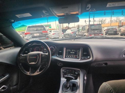 Used 2022 Dodge Challenger SXT w/ Blacktop Package image 11