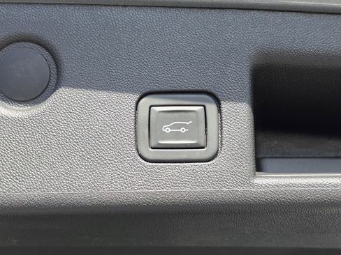 Used 2024 Chevrolet Equinox LT image 14