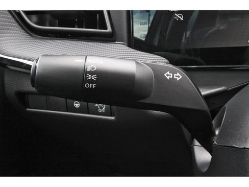 Certified 2025 Nissan Kicks SR FWD image 21