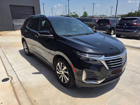 Used 2022 Chevrolet Equinox Premier FWD image 3