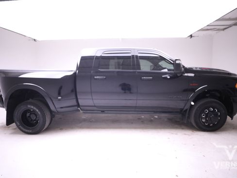 Used 2024 RAM 3500 Limited image 6