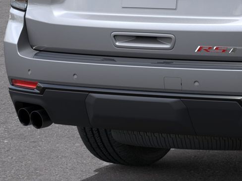 New 2026 Chevrolet Suburban RST image 14