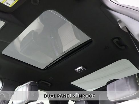 Used 2022 Land Rover Discovery HSE R-Dynamic image 4