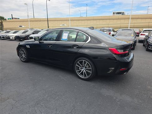 Used 2020 BMW 330i Sedan w/ Convenience Package RWD image 5