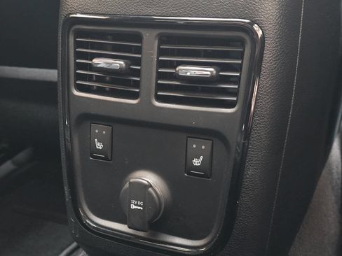 Used 2012 Chrysler 300 SRT8 w/ 19-Premium Speaker Group image 89