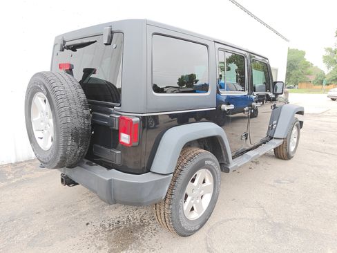 Used 2014 Jeep Wrangler Unlimited Sport w/ Quick Order Package 24S AWD/4WD image 14