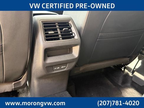 Certified 2025 Volkswagen Tiguan SE AWD/4WD image 21
