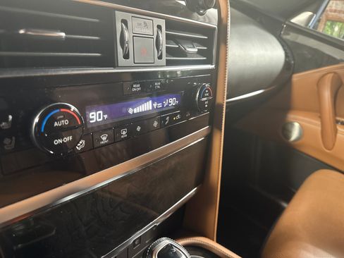 Used 2023 INFINITI QX80 Sensory w/ Cargo Package image 19