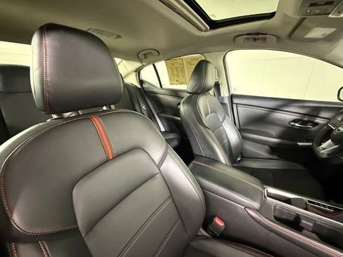 Used 2024 Nissan Sentra SR w/ SR Premium Package FWD image 29