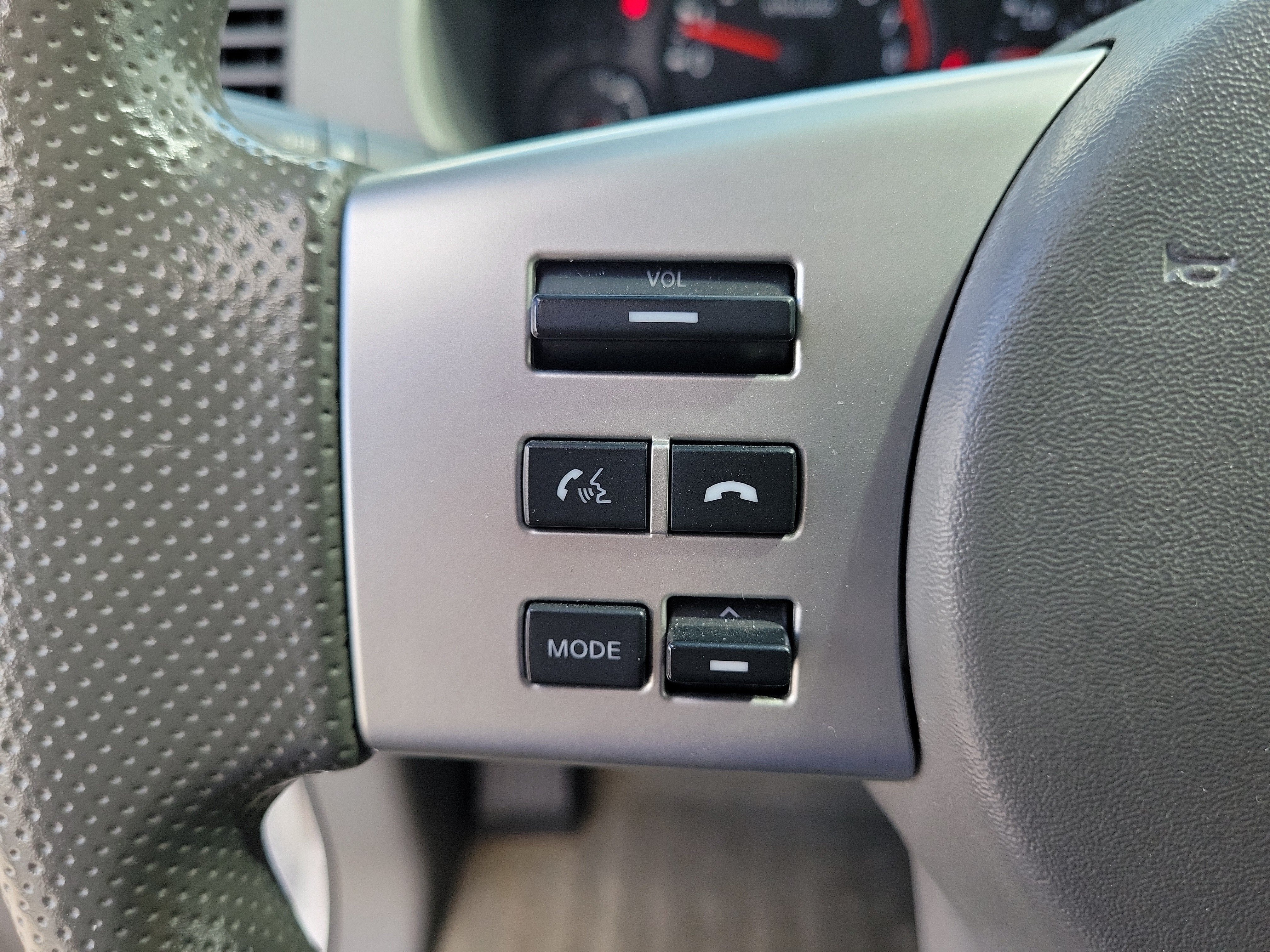 Certified 2018 Nissan Frontier SV RWD image 16