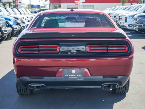 Used 2020 Dodge Challenger SXT w/ Driver Convenience Group image 5