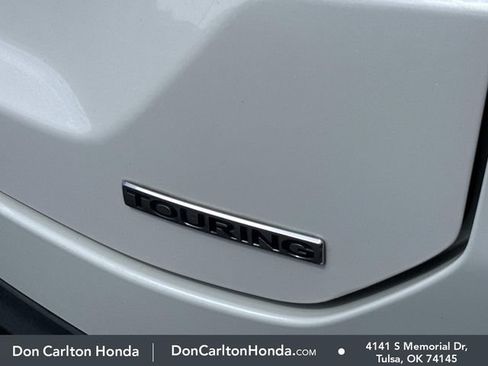 Used 2025 Honda Pilot Touring image 6