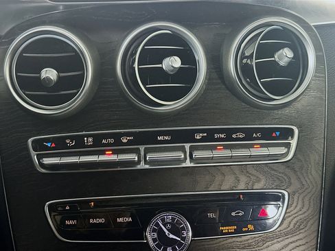 Used 2015 Mercedes-Benz C 300 Sedan image 23