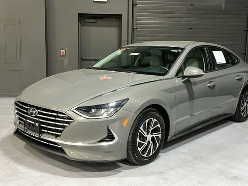 Used 2022 Hyundai Sonata Blue w/ Cargo Package FWD image 3