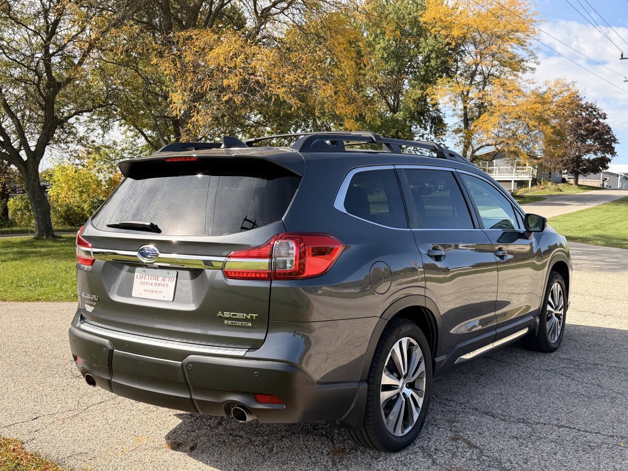 Used 2021 Subaru Ascent Limited w/ Technology Package AWD/4WD image 5