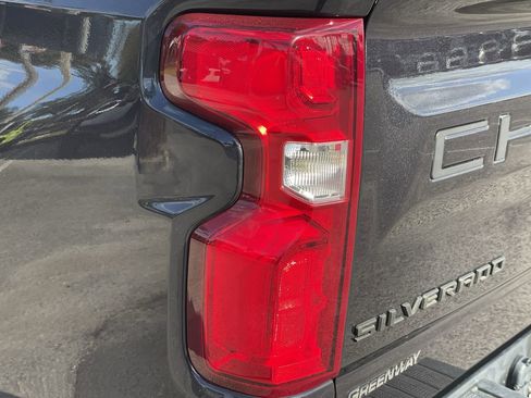 Used 2023 Chevrolet Silverado 1500 RST w/ Z71 Off-Road Package image 7