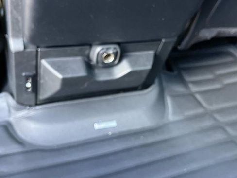 Used 2019 Ford F150 Lariat AWD/4WD image 17