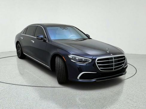 Certified 2022 Mercedes-Benz S 500 4MATIC image 4