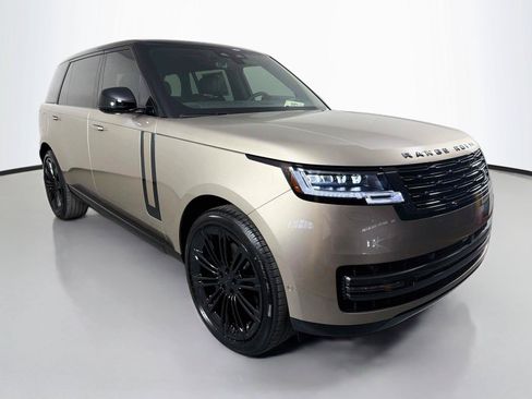 New 2026 Land Rover Range Rover Long Wheelbase SE AWD/4WD image 3