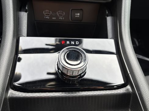 Certified 2025 Jeep Grand Cherokee L Laredo image 32