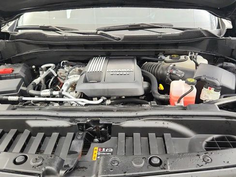 Used 2025 Chevrolet Silverado 1500 ZR2 w/ Technology Package AWD/4WD image 40