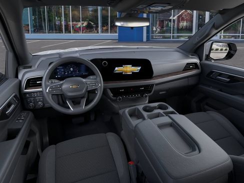 New 2026 Chevrolet Suburban LS AWD/4WD image 15