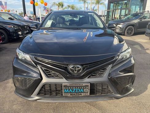 Used 2023 Toyota Camry SE image 8