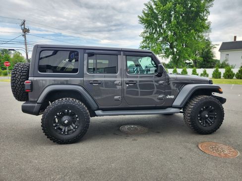 Used 2018 Jeep Wrangler Unlimited Sport S AWD/4WD image 17
