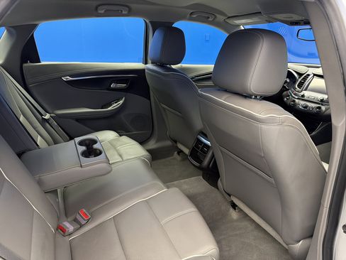Used 2015 Chevrolet Impala LTZ FWD image 26