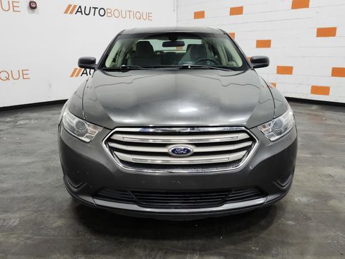 Used 2016 Ford Taurus SE image 10