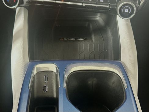 Used 2025 Chevrolet Equinox EV LT image 26