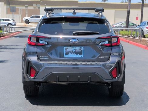 Used 2025 Subaru Crosstrek 2.5i Premium AWD/4WD image 9
