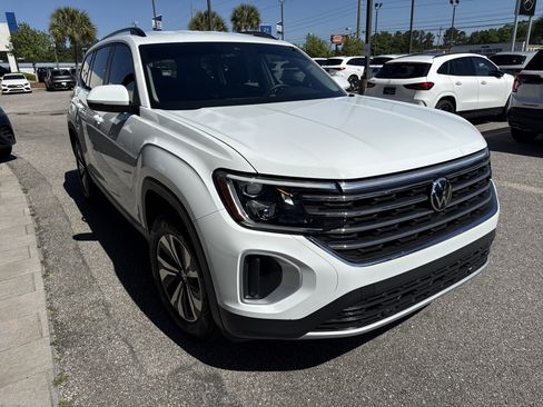 Used 2024 Volkswagen Atlas SE image 5