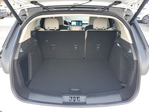 New 2026 Lincoln Corsair Premiere image 29