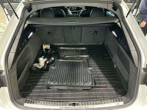 Used 2021 Audi RS 6 image 39