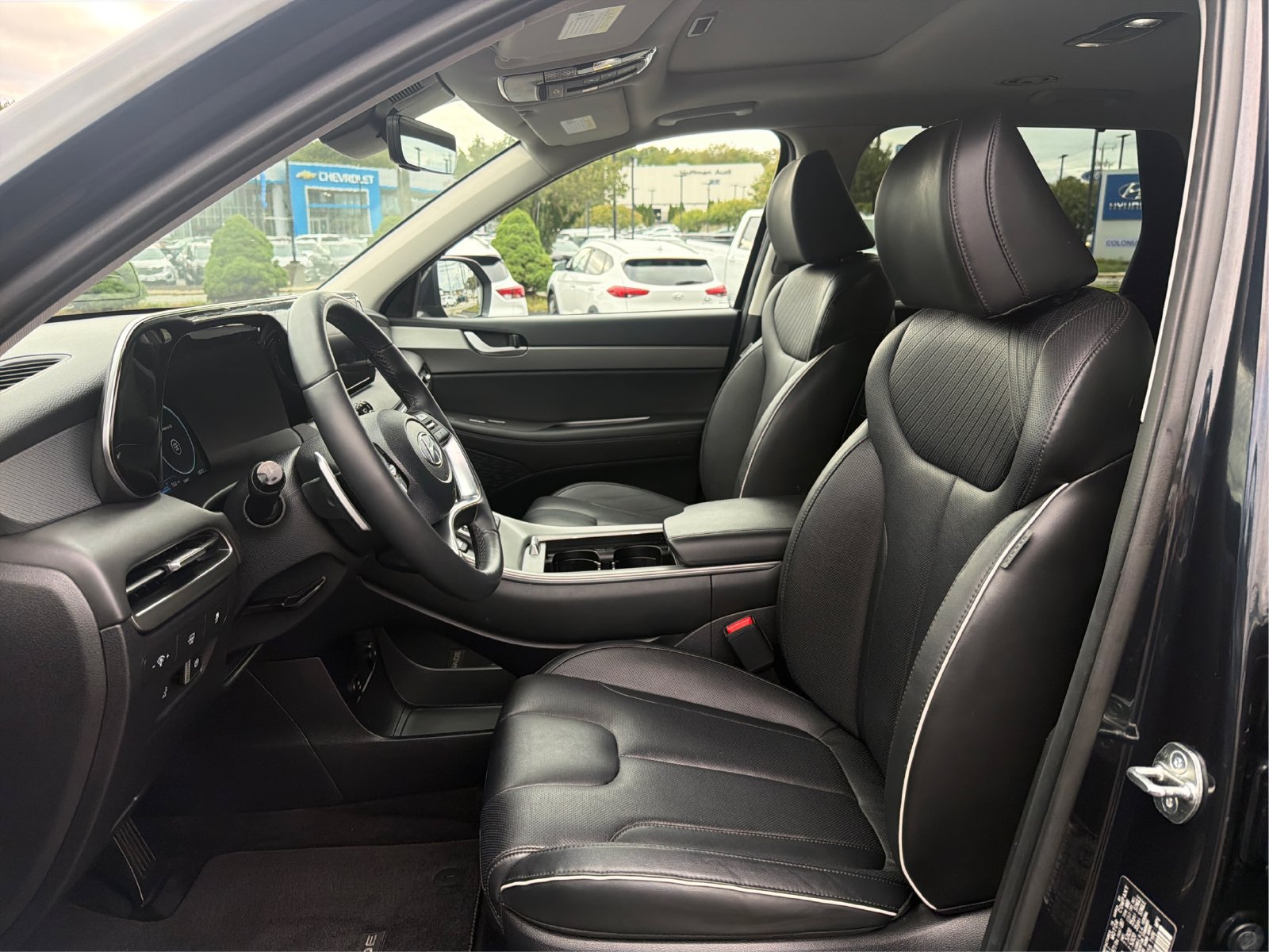 Used 2024 Hyundai Palisade SEL w/ Premium Package AWD/4WD image 9