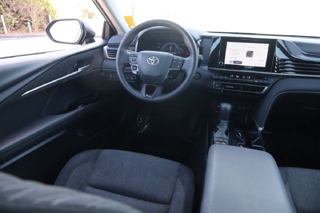 Used 2025 Toyota Camry LE FWD image 23