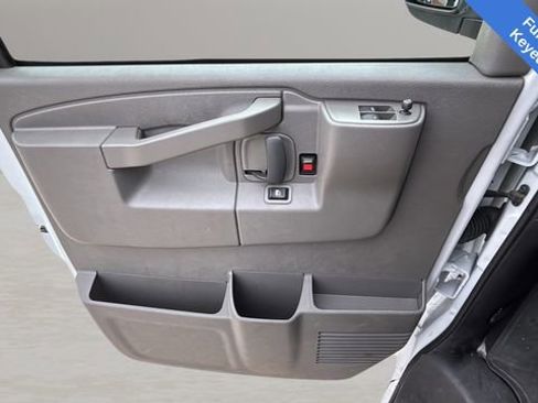 Used 2024 Chevrolet Express 3500 LT w/ LT Preferred Equipment Group image 15
