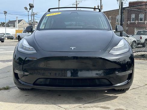 Used 2020 Tesla Model Y Performance AWD/4WD image 2