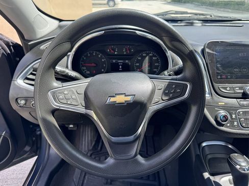 Used 2020 Chevrolet Malibu LT FWD image 9