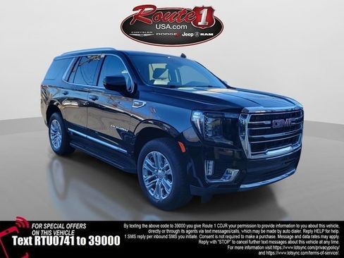 Used 2024 GMC Yukon SLT image 1