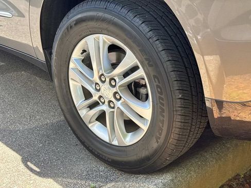 Used 2018 Buick Enclave Premium w/ Trailering Package FWD image 9