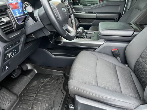 Used 2022 Ford F150 XLT w/ Equipment Group 302A High image 13