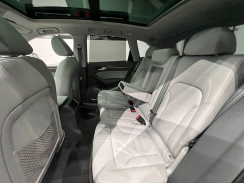 Used 2013 Audi Q5 3.0T Prestige AWD/4WD image 29