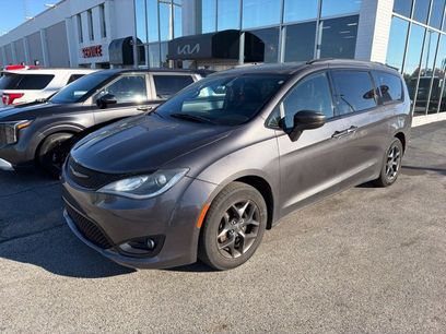 Used 2019 Chrysler Pacifica Touring-L w/ S Appearance Package