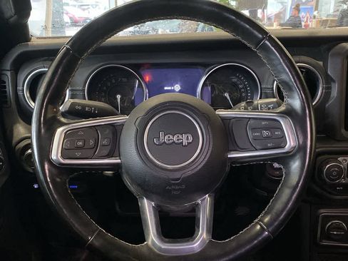 Used 2021 Jeep Wrangler Sahara w/ Cold Weather Group image 17