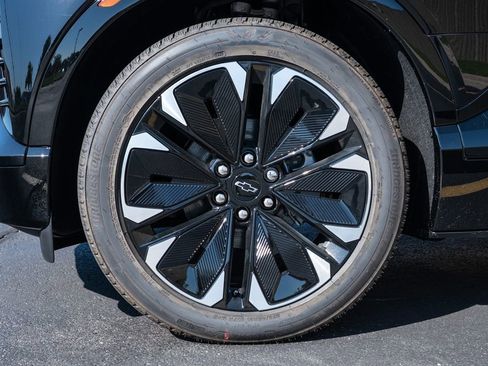 New 2026 Chevrolet Blazer EV RS image 8